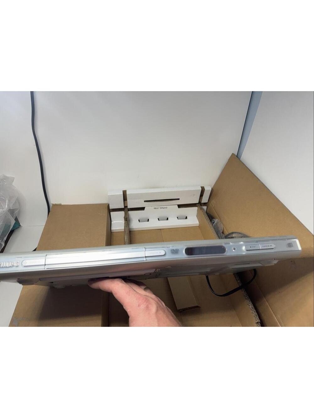 Philips DVP642/37 Progressive Scan DVD Player Complete In Box Tested - Picture 3 of 6